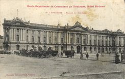 CPA Toulouse Facade du Capitole Ecolue superieure de commerce Hotel St Jean