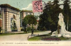 VINTAGE POSTCARD Toulouse the Botanical garden the Fountain and the Statue of Armand Sylvestre