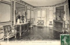 CPA Palais De Fontainebleau Le palais Cabinet de toilette du Pape
