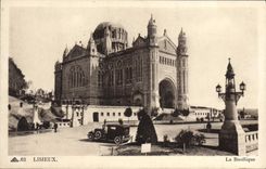 POSTAL Lisieux de la VENDIMIA la basílica del automóvil