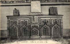 VINTAGE POSTCARD Langeais Cases 15th