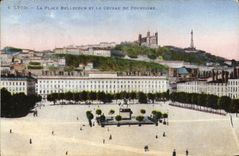 CPA Lyon La Place Bellecour Et le Coteau De Fourviere
