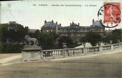 VINTAGE POSTCARD Paris Gardens Of Luxembourg the Senate Lion