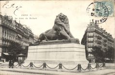 VINTAGE POSTCARD Paris the Lion of Beifort
