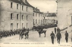 POSTAL Soissons interior de la VENDIMIA del carpintero de los cuarteles el 67eme de vuelta del mercado de Militaria