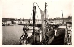 CPA Cancale Le Port et les Quais Bateau