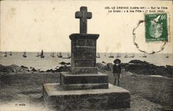 VINTAGE POSTCARD Croisic On the Dimension the Cross has my Enfant daughter