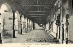 VINTAGE POSTCARD Montfort Amaury Old Cloister
