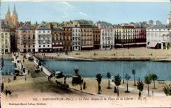 VINTAGE POSTCARD Bayonne the Mayou Bridge and the Place of freedom