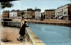 VINTAGE POSTCARD Bayonne the Place of Freedom