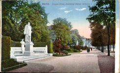 VINTAGE POSTCARD Berlin Seats Gone Denkmal Kaiser Wilhelm I