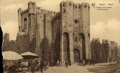 VINTAGE POSTCARD Ghent Race the Castle of the Counts