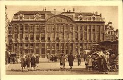 VINTAGE POSTCARD Brussels Grand Places and House of the Corporations