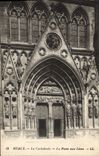 CPA Meaux La Cathedrale La Porte Aux Lions