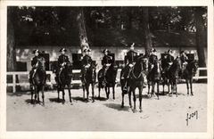 CPM Saumur Un Groupe D'Ecuyers de l'ecole de cavalerie Militaria