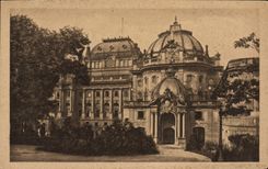 VINTAGE POSTCARD Wiesbaden Nassauisches Landestheater put Foyer