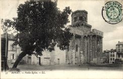 VINTAGE POSTCARD Royat Old woman Church