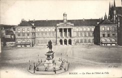 VINTAGE POSTCARD Rouen the Place De I' Town hall