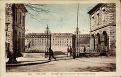 CPA Rennes Entree Du Quartier Marechal Foch Militaria