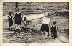 VINTAGE POSTCARD Riva Bleated the Hour Of the Bath