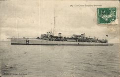 VINTAGE POSTCARD Against Destroyer Bombards