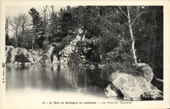 CPA Le Bois de Boulogne en Automne La grande cascade