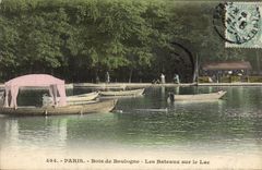 VINTAGE POSTCARD Paris Bois de Boulogne boats on the lake