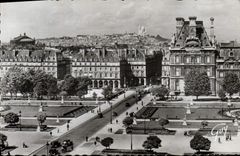 CPM Paris La butte Montmartre vue du palais du Louvre