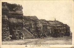 CPA Luc sur Mer Les Falaises