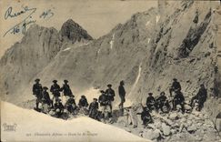 VINTAGE POSTCARD Alpine hunters In the Militaria mountain