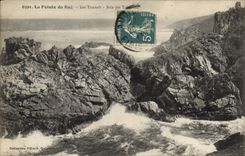 VINTAGE POSTCARD the Point of the Strong current the Tunnels Bay of Trespass