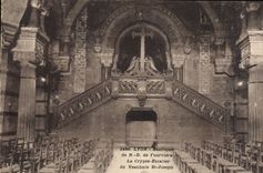 CPA Lyon Basilique de Notre Dame de Fourviere La crypte Escalier du vestibule St Joseph