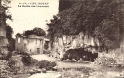 VINTAGE POSTCARD Royat the Cave of the Washerwomen