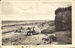 VINTAGE POSTCARD Luc on Sea the Beach Towards Cliff