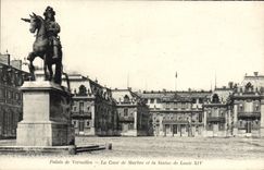 VINTAGE POSTCARD Palate Of Versailles Marble Court and the statue of Louis XIV
