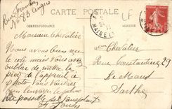 La POSTAL de la VENDIMIA encoleriza los detalles de la puerta de los santos de la catedral