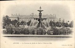 La POSTAL de la VENDIMIA encoleriza la fuente del jardín del email y del ayuntamiento