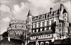 CPM Le Chateau d'Amboise La Tour des Minimes et le Logis du Roi