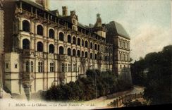 CPA Blois Le Chateau La Facade Francois 1er