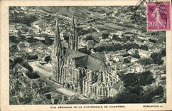 Aire visto POSTAL de la VENDIMIA de la catedral de Chartres