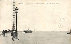 VINTAGE POSTCARD Le Havre the New Entry of the Port