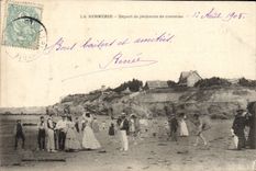 CPA La Bernerie Depart de Pecheurs de Crevettes