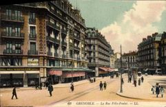 CPA Grenoble La rue Felix Poulat 