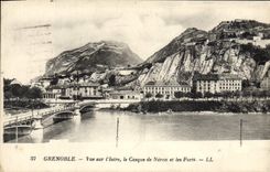 POSTAL Grenoble de la VENDIMIA vista en I Isere el casco de Neron y de fortalezas