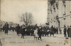 CPA Belfort Musique du 55eme Territoral se rendant a la revue du general Joffre Militaria 