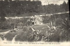 CPA Nimes Les Jardins De La Fontaine Les Aloes et la cascade 