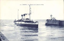 CPA Dieppe Le Brighton Et La Jetee Du Pollet Bateau