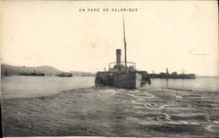 CPA En Rade De Salonique Grece Bateau