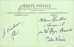 CPA Le Jurien de la Graviere Croiseur de 1ere classe Bateau