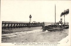 CPA Trouville La Rene des Plages Depart du Bateau Trouville Le Havre 